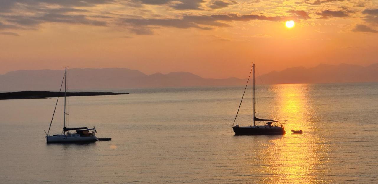 Sunset Holiday House Αρχάγγελος Εξωτερικό φωτογραφία