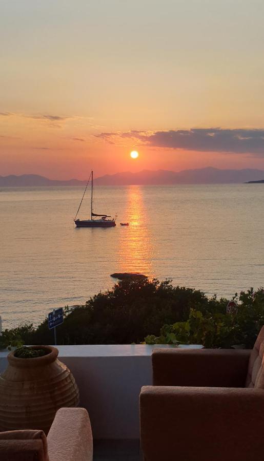 Sunset Holiday House Αρχάγγελος Εξωτερικό φωτογραφία